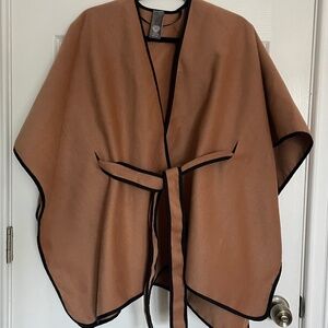 Vince Camuto Cape / One Size